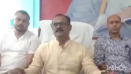 কোচবিহার ১: স্টেশন মোড় চৌপতিতে পঞ্চবটি হনুমান মন্দির সংস্কার করা হয়েছে সাংবাদিক বৈঠক করে বলেন অভিজিৎ দে ভৌমিক