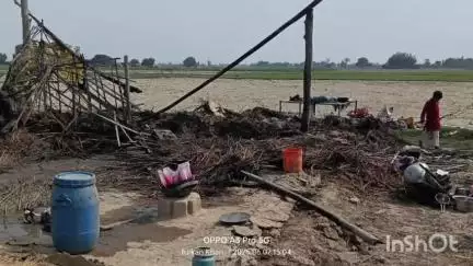 कलान: गांव आश्रम में गैस लीक से झोपड़ी में लगी आग, लाखों की नकदी व घरेलू सामान जलकर हुआ राख