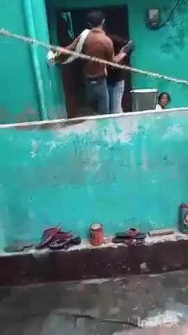 टूंडला: टूण्डली में महिला और बच्चे के साथ मारपीट का वीडियो सोशल मीडिया पर वायरल, पुलिस ने की कार्रवाई