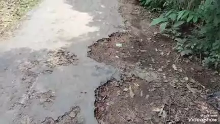 বিশালগড়: রতন নগর বর্মন টিলা থেকে নেহার চন্দনগর যাবার রাস্তা বেহাল দশা, রাস্তা সংস্কারের দাবি জানান জনগন #jansamasya