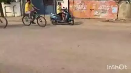 मोतीलाल नेहरू स्टेडियम से रेलवे कर्मचारी और खिलाड़ियों ने निकाली साइकिल रैली