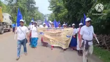 ডায়মন্ডহারবার ১: সুলতানপুর থেকে ক্ষুদ্র মৎস্যজীবী সংগঠনের পক্ষ থেকে একাধিক দাবি নিয়ে মিছিল শুরু করে যা শেষ হবে লুথিযানে