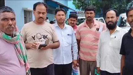 ইংরেজবাজার: ভগবানপুর সামসী এলাকায় দুটি বাইকের মুখোমুখি সংঘর্ষে মৃত্যু হল এক দ্বিতীয় বর্ষের কলেজ ছাত্রের