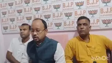 আলিপুরদুয়ার ১: জেলা প্রশাসন প্যারেড গ্রাউন্ড সংস্কার না করলে MP ফান্ড থেকে করা হবে বলে BJP কার্যালয়ে জানালেন জেলা বিজেপি সভাপতি