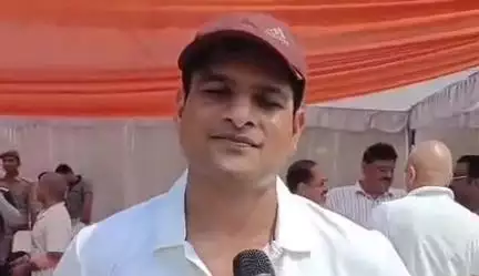 #रायबरेली मोतीलाल नेहरू स्टेडियम में पुलिस प्रशासन और IMA के बीच क्रिकेट प्रतियोगिता के आयोजन मे हुआ रोमांचक मुकाबला