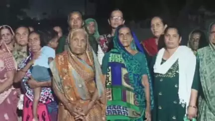કડી: કડી તાલુકાના જયદેવપુરા ગામના ગ્રામજનો દ્વારા પડતર પ્રશ્નોને લઈ વિધાનસભાની પેટા ચૂંટણીનો બહિષ્કાર કરવાની ચીમકી#jansamasya
