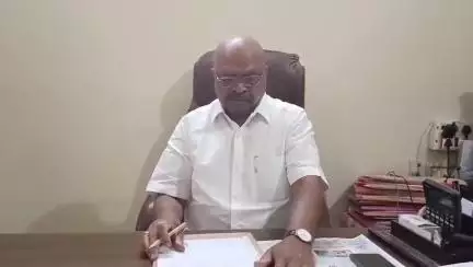 కర్నూలు: రాజధానిపై అనుచిత వ్యాఖ్యలు చేసిన వైసీపీ నాయకులు కృష్ణంరాజు, కమ్మినేనిపై చర్యలు తీసుకోవాలి: కుడా ఛైర్మన్ సోమిశెట్టి