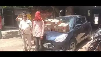 सिवान: सिवान पुलिस ने कार और बाइक से विदेशी शराब बरामद की, कार चालक गिरफ्तार