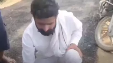 बिलारी: कुंदरकी विधानसभा क्षेत्र के महेशपुर खेम में PWD के भ्रष्टाचार का वीडियो सोशल मीडिया पर हुआ वायरल
