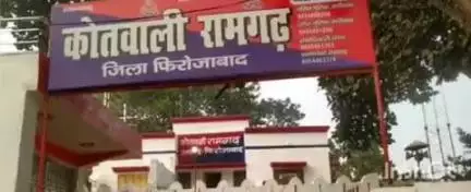 फिरोज़ाबाद: फ़िरोज़ाबाद में सोशल मीडिया पर तमंचा लहराना पड़ा भारी, थाना रामगढ़ पुलिस ने कादिर अली को दबोचा