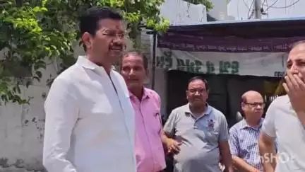 गोरखपुर: बकरीद त्योहार के दृष्टिगत नगर आयुक्त ने बक्शीपुर, जाफ़रा बाजार आदि स्थानों के कुर्बानी स्थलों का किया निरीक्षण