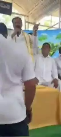 దోమకొండ: దోమకొండ లోని చాముండేశ్వరి దేవి ఆలయ కమిటీ ప్రమాణ స్వీకారం కార్యక్రమానికి హాజరైన రాష్ట్ర ప్రభుత్వ సలహాదారుడు షబ్బీర్ అలీ