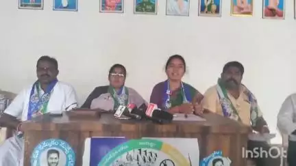 ఆదోని: కూటమి ప్రభుత్వం ఒక సంవత్సరంలో ఏమి అభివృద్ధి చేశారో చెప్పాలని, వైసీపీ సంయుక్త రాష్ట్ర కార్యదర్శి జులే కాబి డిమాండ్