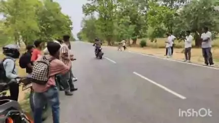 जशपुर: एसएसपी ने बाइकर्स ऑफ जशपुर गैंग पर की कार्रवाई, खतरनाक स्टंट करने वाले 17 बाइकर्स पकड़े, ₹37 हजार का चालान