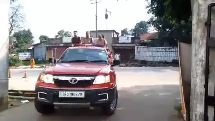 বিশালগড়: সিপাহীজলা ঘোষের দোকান এলাকায় অটো গাড়ি উল্টে আহত 4