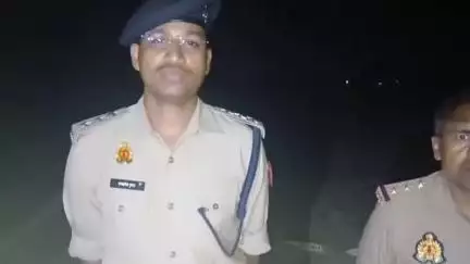 बाह: बाह में 25 हजार के इनामी बदमाश से मुठभेड़, गोली लगने पर किया गया गिरफ्तार