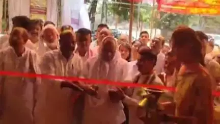 छपारा: बेनगंगा नदी तट पर केवलारी विधायक ठाकुर रजनीश सिंह ने सामुदायिक सत्संग भवन का किया लोकार्पण