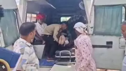 मसूदा: मसूदा पुलिस थाना क्षेत्र के मस्जिद रोड पर दो मोटरसाइकिल की टक्कर में दो वृद्ध घायल, चिकित्सालय में भर्ती