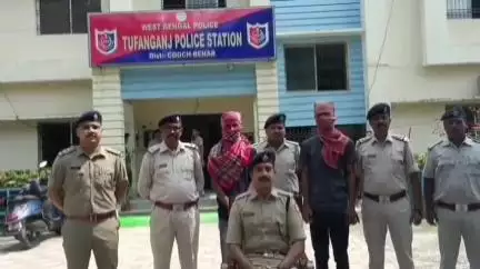 তুফানগঞ্জ ১: ভাওয়ালমোড় এলাকা থেকে টোটো চুরি, তদন্তে নেমে গ্রেপ্তার ২,পুলিশি হেফাজত নিয়ে উদ্ধার ২ টোটো, জানালেন SDPO