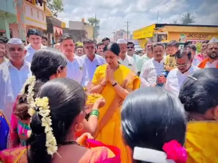 ಬೆಳಗಾವಿ: ಕೀಣೆ   ಗ್ರಾಮದಲ್ಲಿ ಶ್ರೀ ವಿಠಲ ರುಕ್ಮಿಣಿ ದೇವಸ್ಥಾನದ ನೂತನ ಕಟ್ಟಡದ ಕಾಮಗಾರಿಗೆ ಸಚಿವೆ ಲಕ್ಷ್ಮೀ ಹೆಬ್ಬಾಳ್ಕರ್ ಚಾಲನೆ