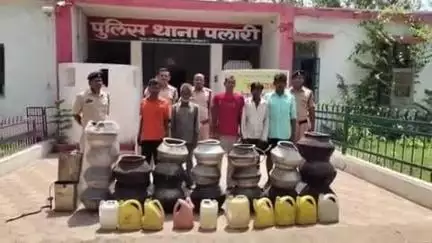 05 आरोपी शराब कोचियों को  गया गिरफ्तार*
● *"समाधान सेल" हेल्पलाइन नंबर की सहायता से अपराधिक कृत्यों में संलिप्त आरोपियों