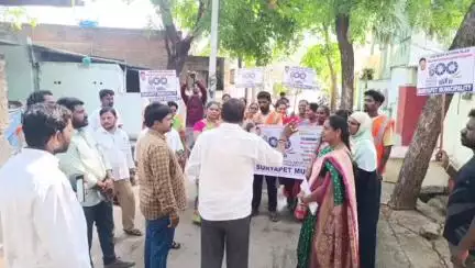 సూర్యాపేట: వ్యాపారం నిర్వహించే వారు  విధిగా ట్రేడ్ లైసెన్స్ తీసుకోవాలి: సూర్యాపేట మున్సిపల్ సానిటరీ ఇన్స్పెక్టర్ శ్రీనివాస్