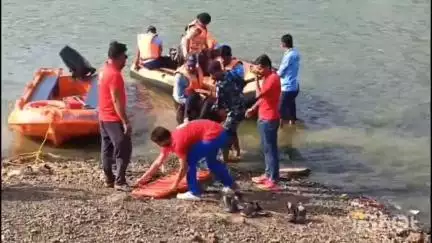 विदिशा नगर: बाढ़ में फंसे लोगों को बचाने के लिए प्रशिक्षण का मॉक ड्रिल आयोजित