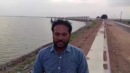 तालबेहट: बनगुआ कला निवासी युवक ने माताटीला बांध के अधिकारियों पर सुरक्षा के साथ खिलवाड़ करने का लगाया आरोप, बांध की उखड़ी पिचिंग
