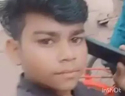उरई: बड़गांव में युवक ने मां से विवाद के बाद ट्रेन के आगे आत्महत्या की, राजकीय मेडिकल कॉलेज में हुआ पोस्टमार्टम