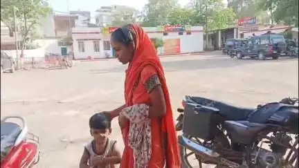 भदनपुर: दहेज के 8 लाख न देने पर नंद व पति ने पत्नी से मारपीट कर घर से निकाला, पीड़िता महिला विंग पहुंची