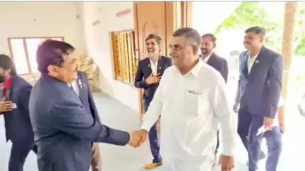 બાવળા: ધોળકા ખાતે શ્રી અનંતરાવ કાળે હોલમાં લાયન્સ ક્લબ ઓફ ધોળકાનો શપથવિધિ સમારોહ યોજાયો