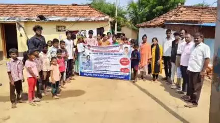 నారాయణ్​ఖేడ్: నారాయణఖేడ్ మండలంలో ప్రొఫెసర్ జయశంకర్ బడిబాట నిర్వహించిన ప్రభుత్వ పాఠశాల ఉపాధ్యాయులు