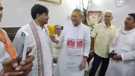 मथुरा: वृन्दावन: बांके बिहारी कॉरिडोर विवाद पर केबिनेट मंत्री चौधरी लक्ष्मीनारायण ने सेवायतों से कहा, सभी के हित साधेंगे