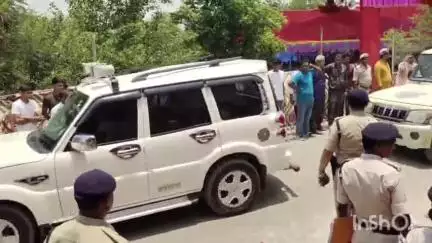 सिकंदरा: डीजीपी आगमन को लेकर सिकंदरा चौक पर की गई कड़ी सुरक्षा व्यवस्था