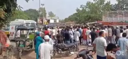 बेहट: गंदेवड चौराहे पर ट्रक की चपेट में आकर दो मासूम बच्चियों की हुई मौत