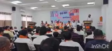 बलरामपुर: भाजपा कार्यालय बलरामपुर में भाजपा कार्यकर्ताओं की संकल्प से सिद्धि अभियान पर कार्यशाला हुई संपन्न
