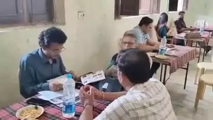 राजपुर: सोनार समाज राजपुर द्वारा अग्रसेन भवन में आयोजित निशुल्क हेल्थ चेकअप कैम्प, अम्बिकापुर से पहुंचे डॉक्टर
