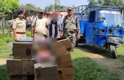 कटिहार जिला के बलरामपुर थाना पुलिस द्वारा नशे के विरुद्ध कार्रवाई करते हुए 01 टेम्पू के साथ कुल-512.28 लीटर विदेशी शराब के साथ 01 तस्कर गिरफ्तार I