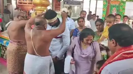 అంతర్వేది లక్ష్మీనరసింహస్వామి వారిని కుటుంబ సమేతంగా దర్శించుకున్న కోనసీమ కలెక్టర్ మహేష్ కుమార్