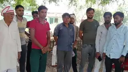 कोल: अलीगढ़-मथुरा बॉर्डर पर कैंटर की टक्कर से दंपत्ति सहित 3 लोगों की मौत, पुलिस ने शव भेजे पोस्टमार्टम