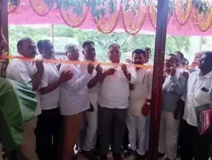 ಸವಣೂರು: ಪಟ್ಟಣದಲ್ಲಿ ಪಿಎಲ್‌ಡಿ ಬ್ಯಾಂಕ್‌ನ ನೂತನ ವಾಣಿಜ್ಯ ಮಳಿಗೆ ಉದ್ಘಾಟಿಸಿದ ಶಾಸಕ ಪಠಾಣ್