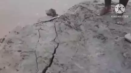 দেৰগাঁও: দেৰগাঁৱত ব্ৰহ্মপুত্ৰ নদীৰ গৰাখহনীয়াৰ কবলত ২৫টা পৰিয়ালৰ শতাধিক লোক, জাহ গৈছে কৃষিভূমি #jansamasya