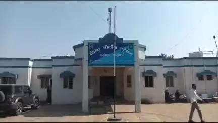 ટંકારા: ટંકારાના હરબટીયાળી ગામે પાણીની પાઈપલાઈન બાબત બે પરિવાર વચ્ચે ઝઘડો, સામસામે ફરીયાદ નોંધાઈ
