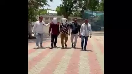 હળવદ: હળવદના ઢવાણા પાટીયા નજીક સાધુના વેશમાં ખેડૂતને લૂંટી લેનાર બે શખ્સોને દબોચી લેતી પોલીસ....