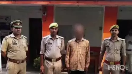 कायमगंज: गांव शिवरई बरियार निवासी ₹25 हजार के इनामिया अभियुक्त को पुलिस ने किया गिरफ्तार