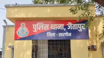 खरगौन: जैतापुर पुलिस थाने से हथकड़ी समेत फरार दो आरोपी जालंधर से गिरफ्तार
