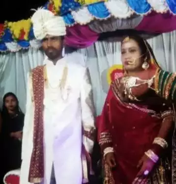 यूपी के गाजीपुर में डीजे पर डांस को लेकर हुए विवाद के बाद दूल्हे की पीट-पीटकर की गई हत्या Source: @tiwarishashiup