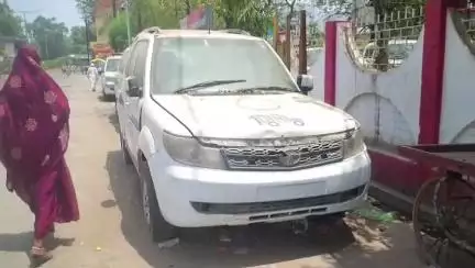 बड़वानी: डायल 100 सेवा प्रभावित: 13 में से 8 वाहन खराब, किराए की गाड़ियों से काम, भोपाल भेजा प्रस्ताव