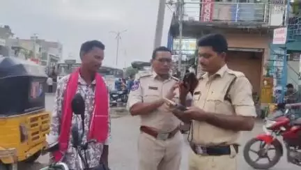 అసిఫాబాద్: పట్టణంలో డ్రంక్ అండ్ డ్రైవ్ తనిఖీలు, ఇద్దరిపై కేసు నమోదు