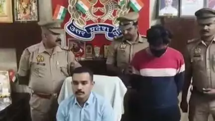 लंका पुलिस ने अवैध गांजा की बिक्री करने वाले अभियुक्त को किया गिरफ्तार, मोटरसाइकिल भी बरामद